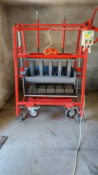 Presa pavele/ borduri/boltari