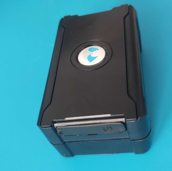 GPS тракер с предплатена SIM карта без регистрация, батерия до 30 дни