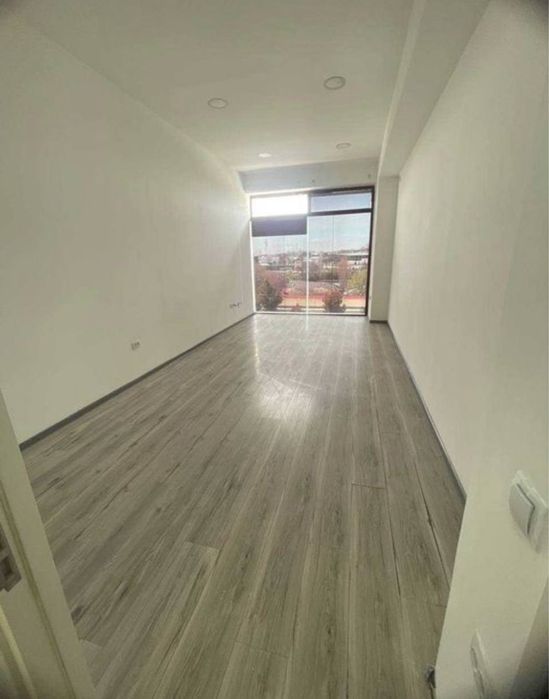 Аренда под офис 42,44,79м2 ул. Сергели Недалеко Узгариш 10$1м2 1 линия