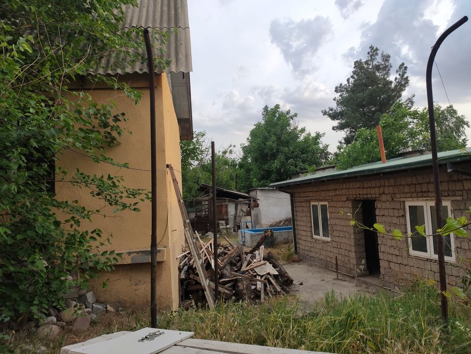 Тузель земельный участок 9.5 соток . От нового Узбекистан парка пару к