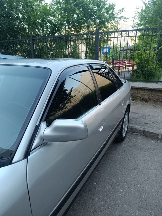 Продам Ауди 100 С4