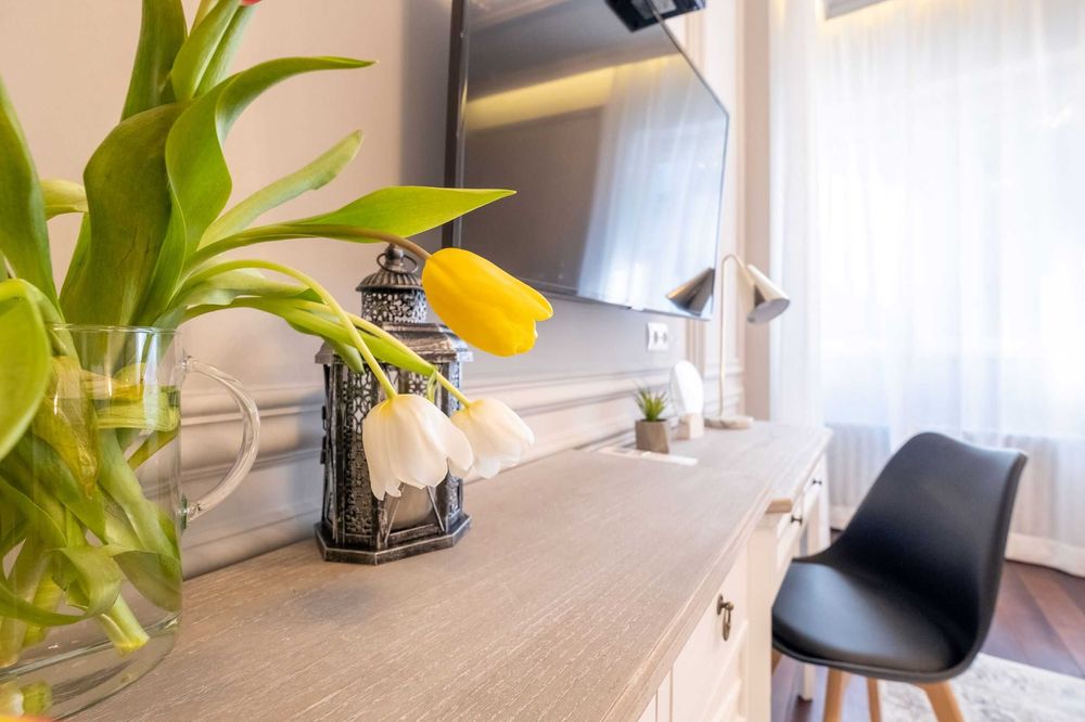 Дава се под наем Четиристаен апартамент в София, Център - 102 кв.м за 1600 € - Снимка #7