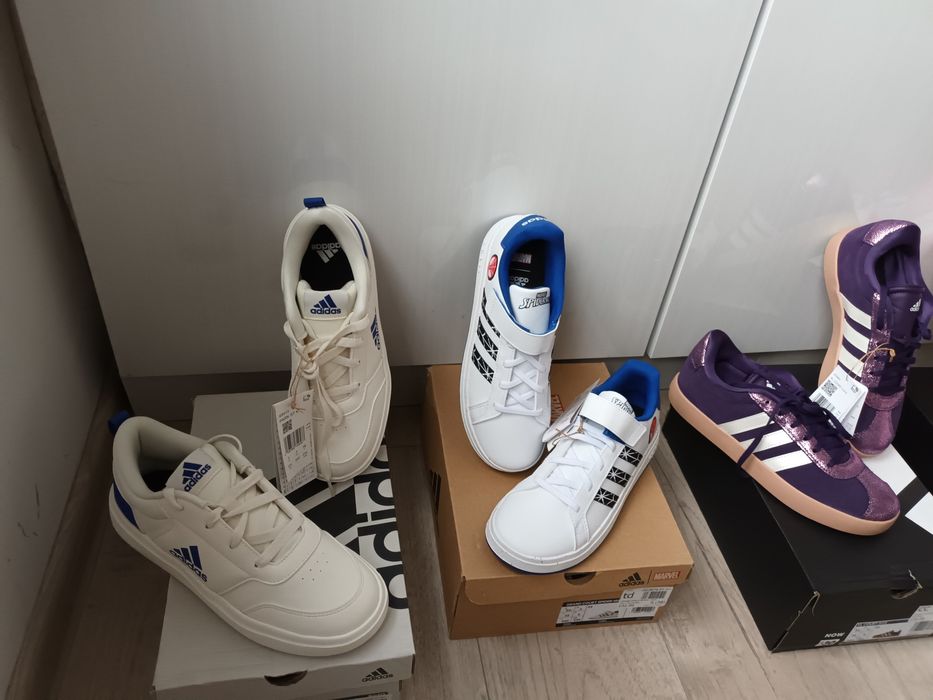 Нови маратонки на Adidas размер 38(5)