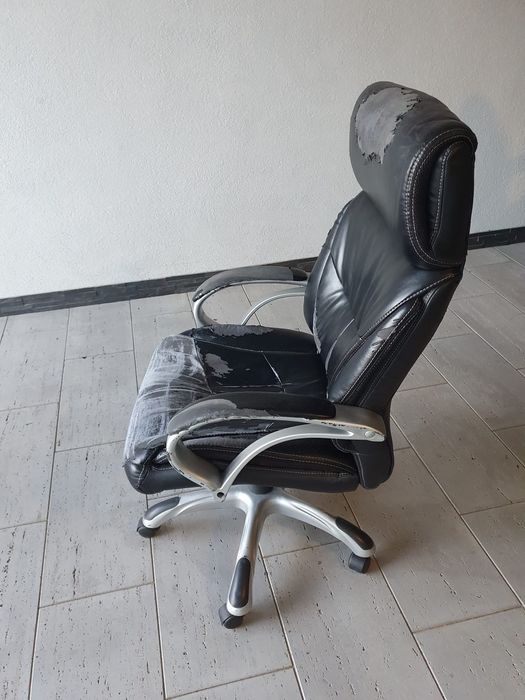 Scaun directorial Jisk Tjele