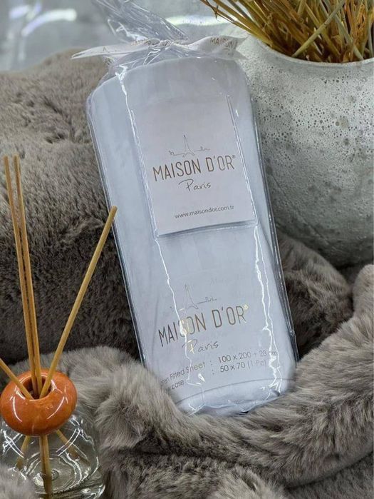 Простыни на резинке Maison Dor