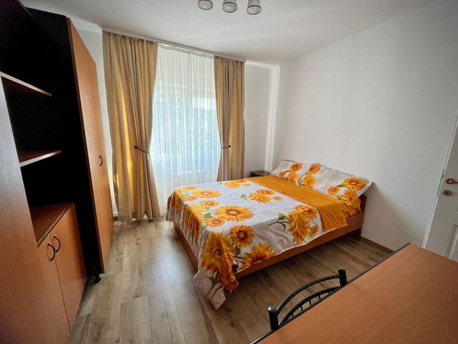 Închiriez ap. 3 camere. decomandat in Plopilor