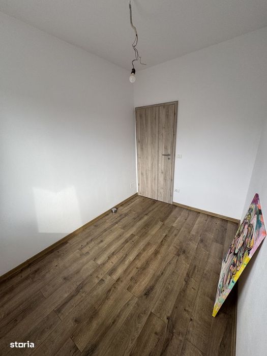 Vand apartament cu 3 camere gata de mutare
