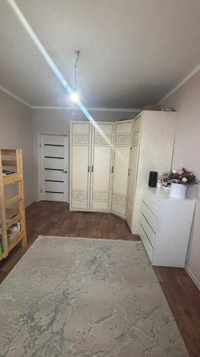 продам 2 комнатную квартиру