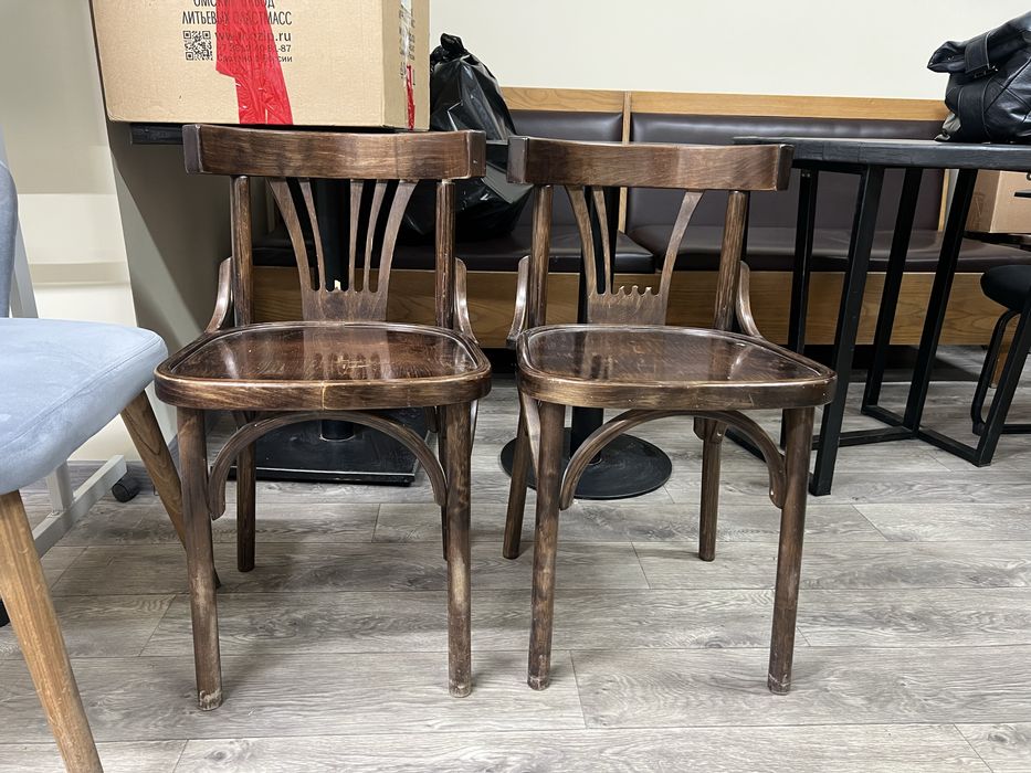 Стулья деревянные