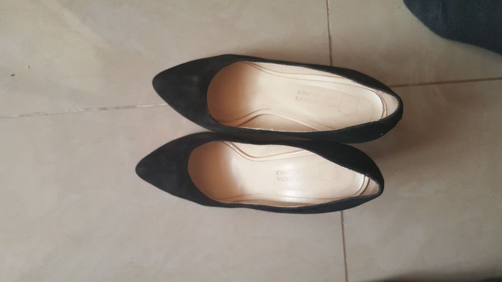 Pantofi eleganti din piele intoarsa