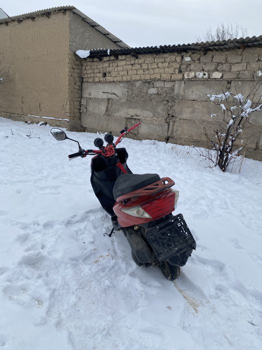 Продам скутер м8