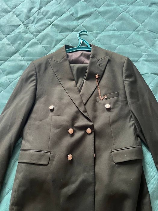 Костюм тройка зелёный