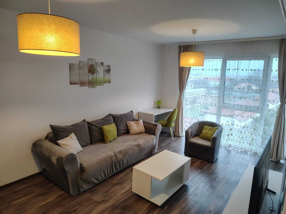 Proprietar, inchiriez apartment cu 2 camere in zona Aradului