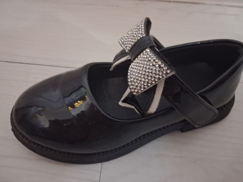 Pantofi fetite ,marimea 29