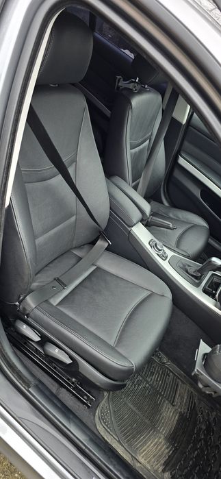 BMW Seria 3 E91 318i 2009