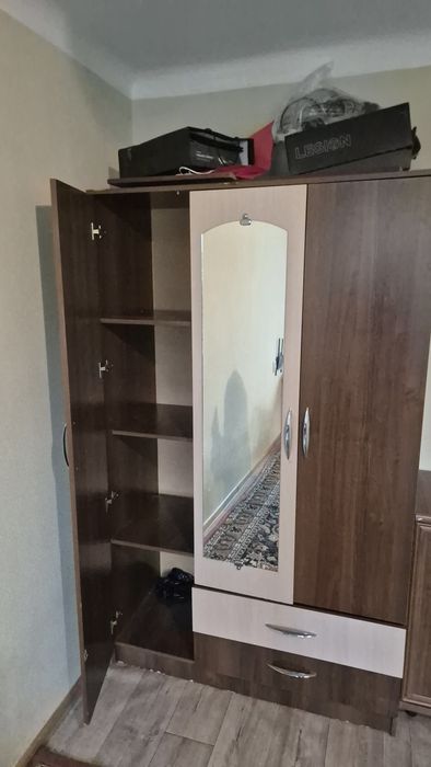Продам шкаф в нормальном состоянии