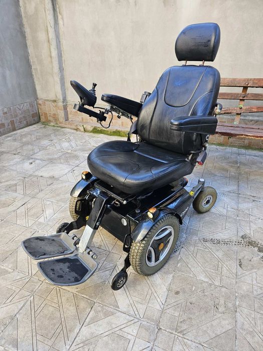 Инвалидна количка с много екстри