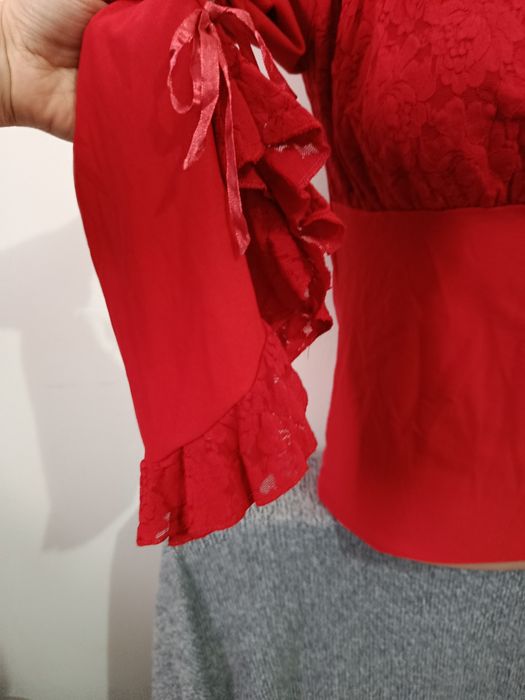 Bluza eleganta roșie mâneci evazate model anii 2000 mărimea S-M Charbell Paris