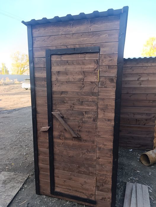 Продам туалет из сосны.