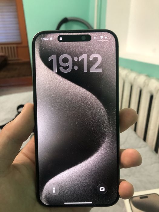 Продам айфон 15 про макс срочна