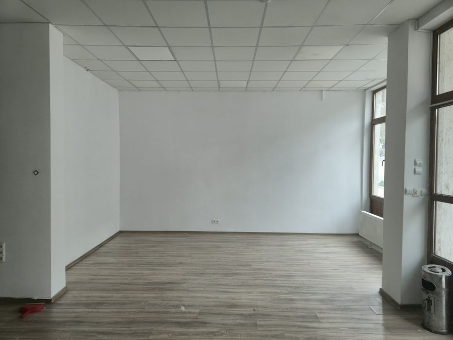 Spațiu comercial de închiriat