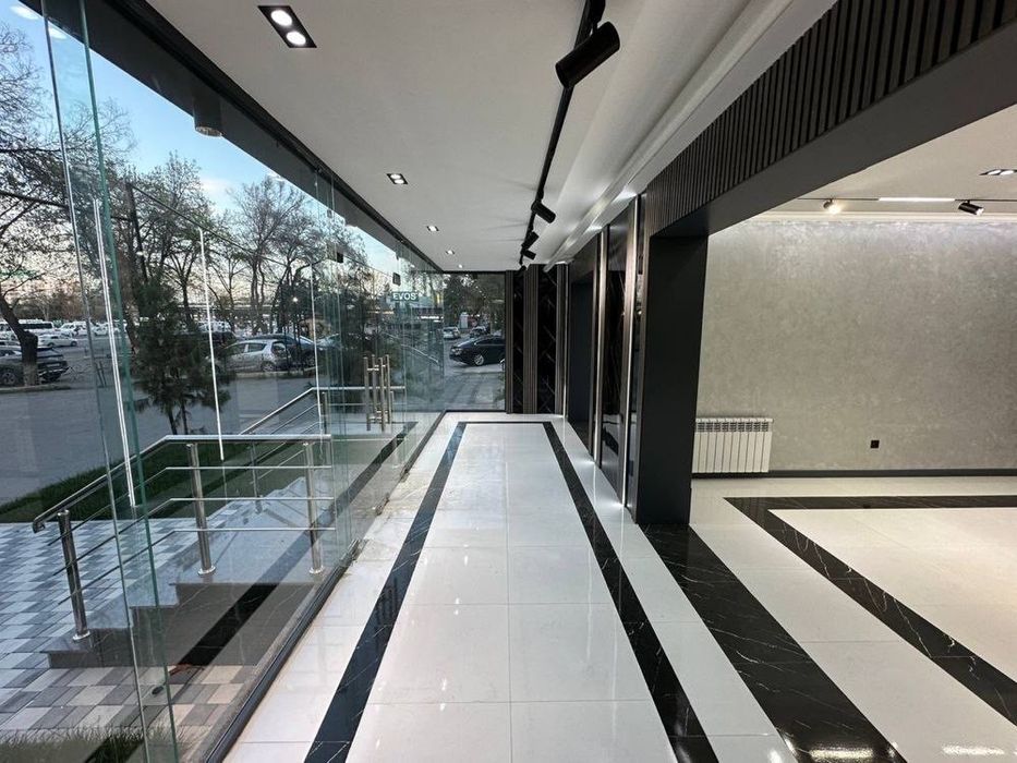 Продается нежилое помещение ориентир Юнусабад 4- квартал Универсам