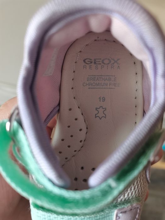 Бебешки сандали Geox