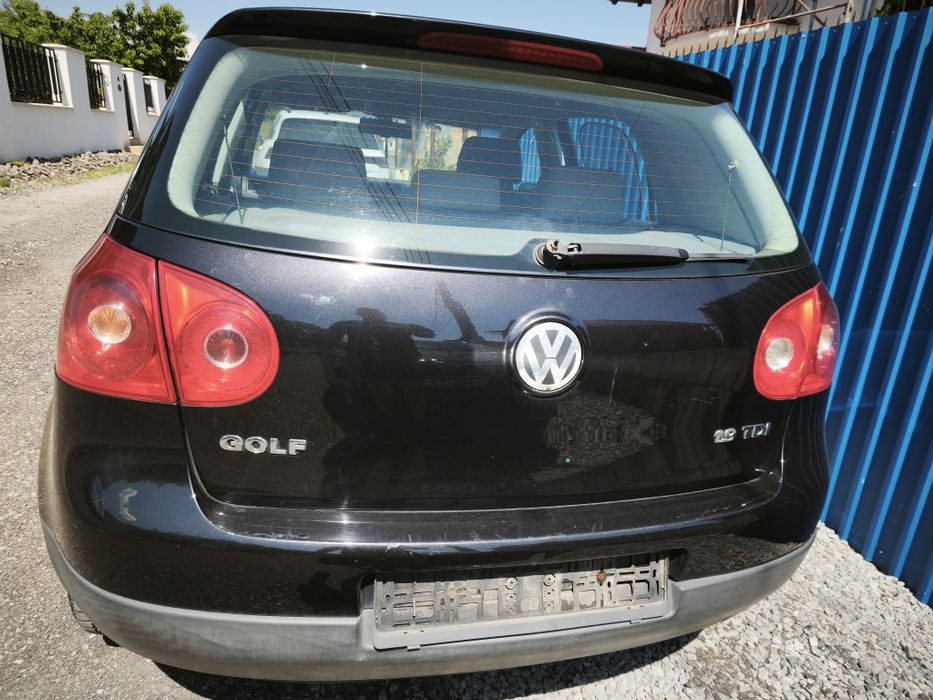 Vând Golf 5 1.9 TDI 2004
