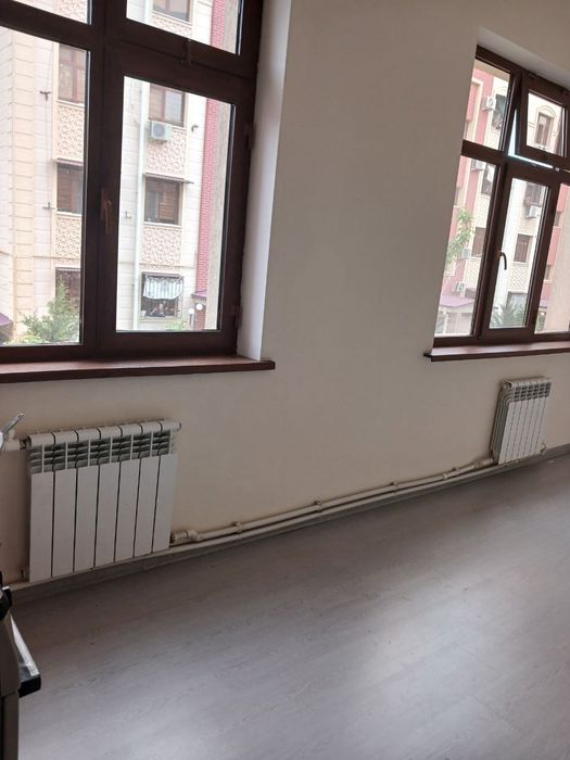 Kvartira sotiladi 3 xonali