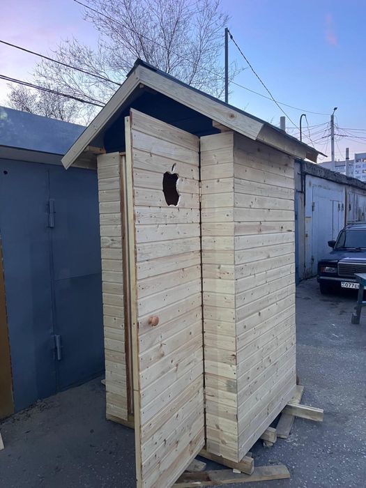 Продам деревянный туалет