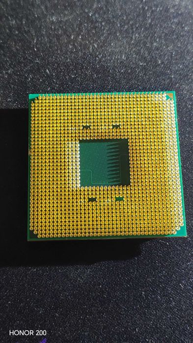 Процесор AMD ryzen 2400G