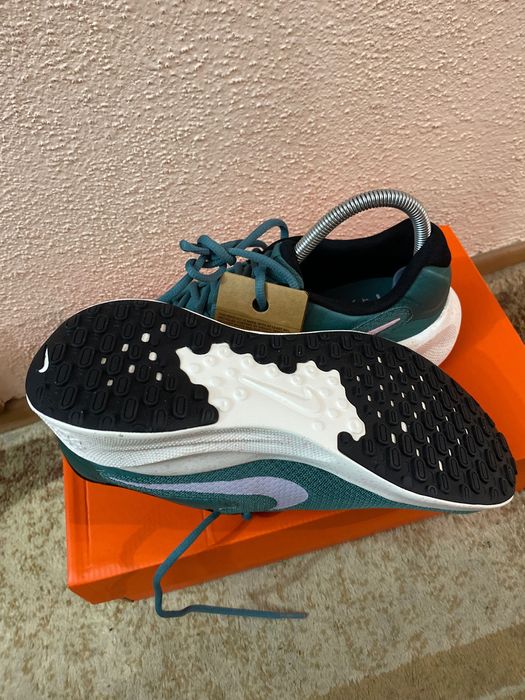 Маратонки Nike / неизползвани