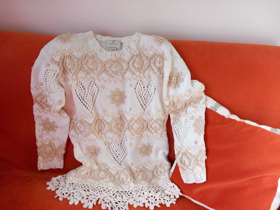 Дизайнерски пуловер ръчна изработка