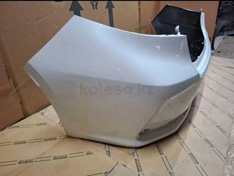 Бампер задний б у в оригинале на Toyota Corolla E210
