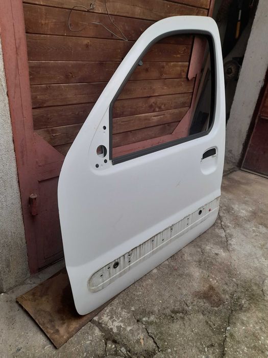 Врата за рено канго