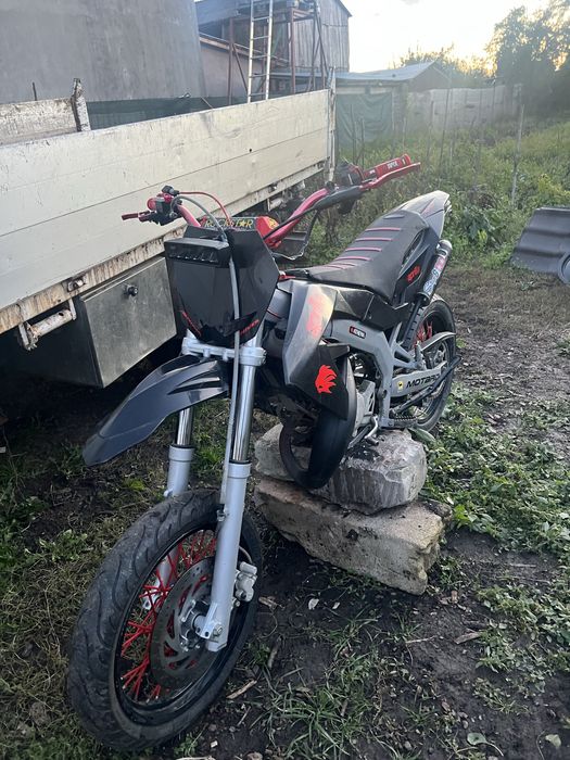 Vând aprilia sx 50