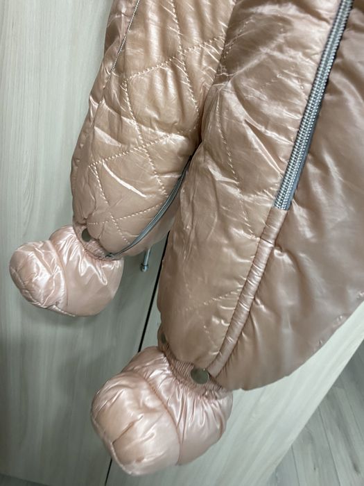 Продаю зимний комбенизон детский