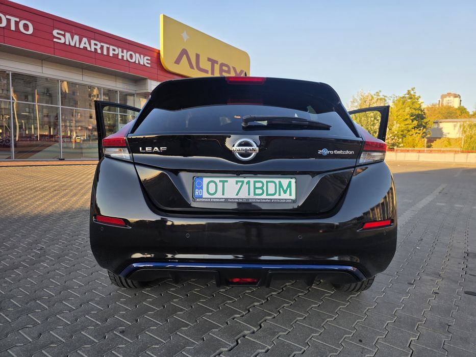 Nissan Leaf ZE1 40 kWh • 150 CP • 114.843 km • Cameră 360° • 2 chei