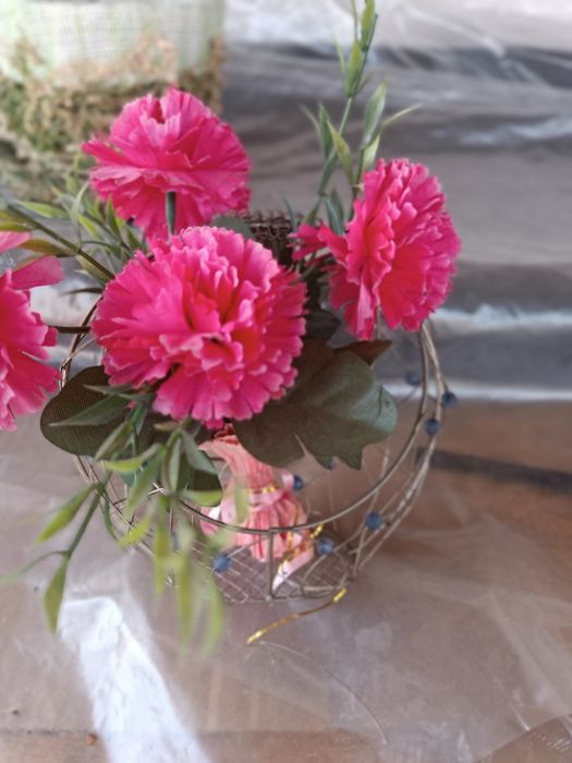 Декоративные фрукты  и цветы.