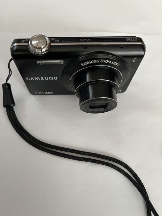 Samsung ST96,14Mpx 5x zoom optic afisare data si ora pe poze