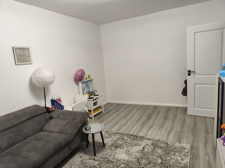 Vanzare apartament 3 camere - 4 statii de Stb pana la Piata Sudului