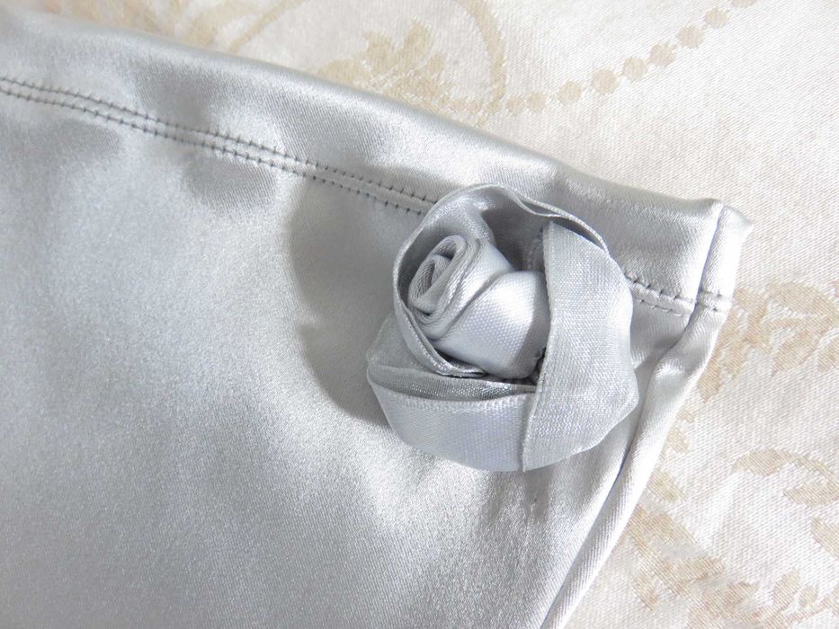 Сатенени ръкавици Armani Collezioni, нови