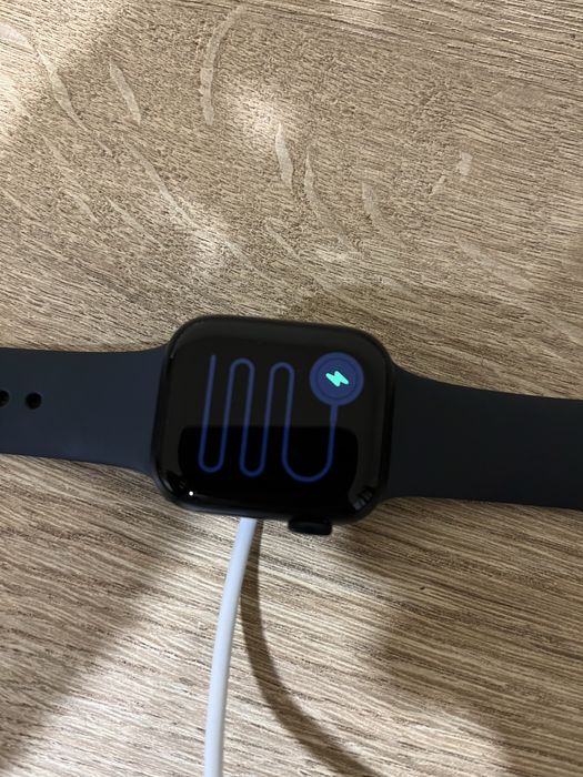 Apple Watch Series 7 41 mm Aluminum Midnight