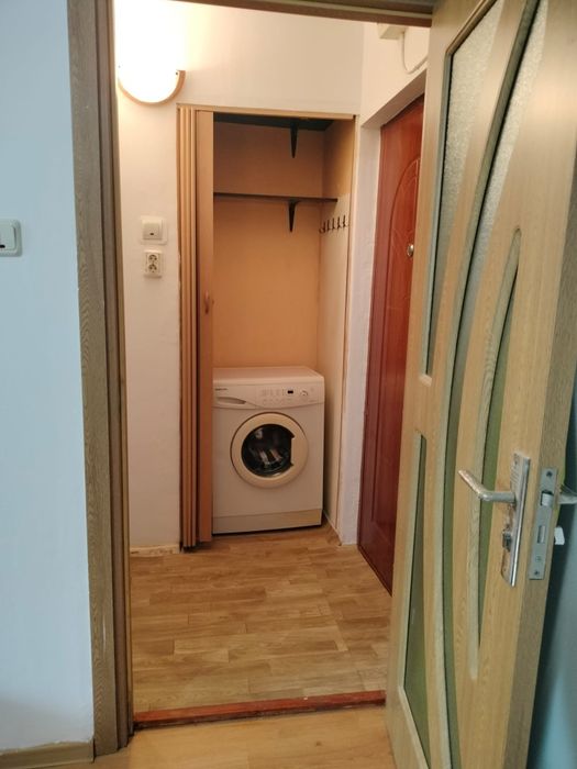 Inchiriez apartament