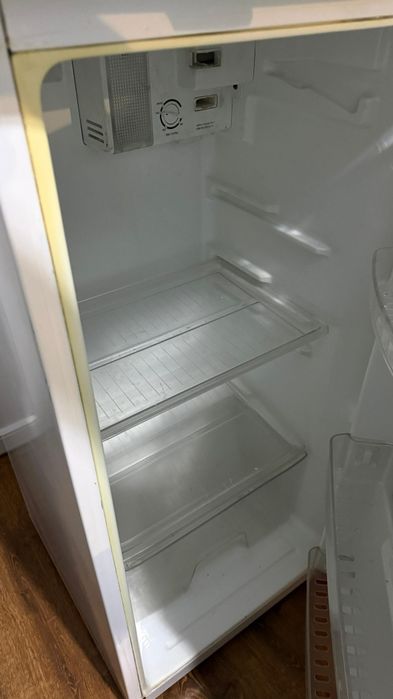 Холодильник Daewoo