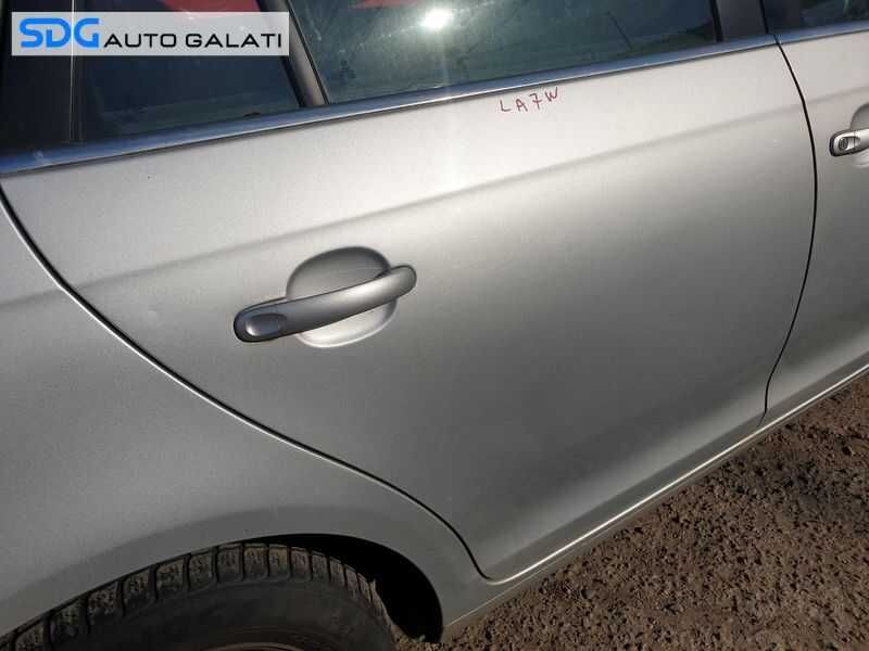 Usa Usi Portiera Portiere Dreapta Spate Dezechipata cu DEFECT VW Golf 6 Break Combi 2008 - 2014 Culoare LA7W