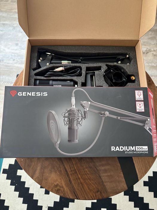 Microfon de studio Genesis Radium 300 XLR
