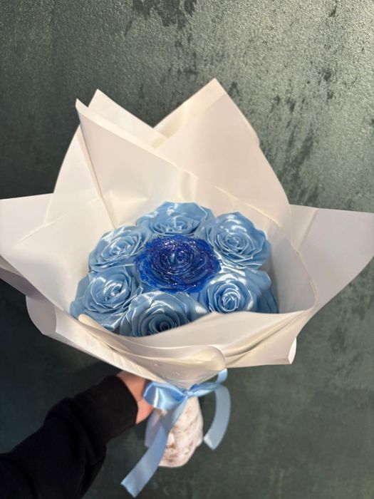 Buchet  7 trandafiri de satin