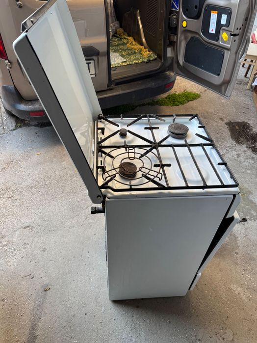 Aragaz cu trei ochiuri