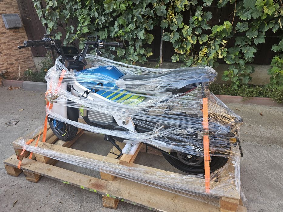 Scuter electric Tromox ukko s, motocicleta electrica